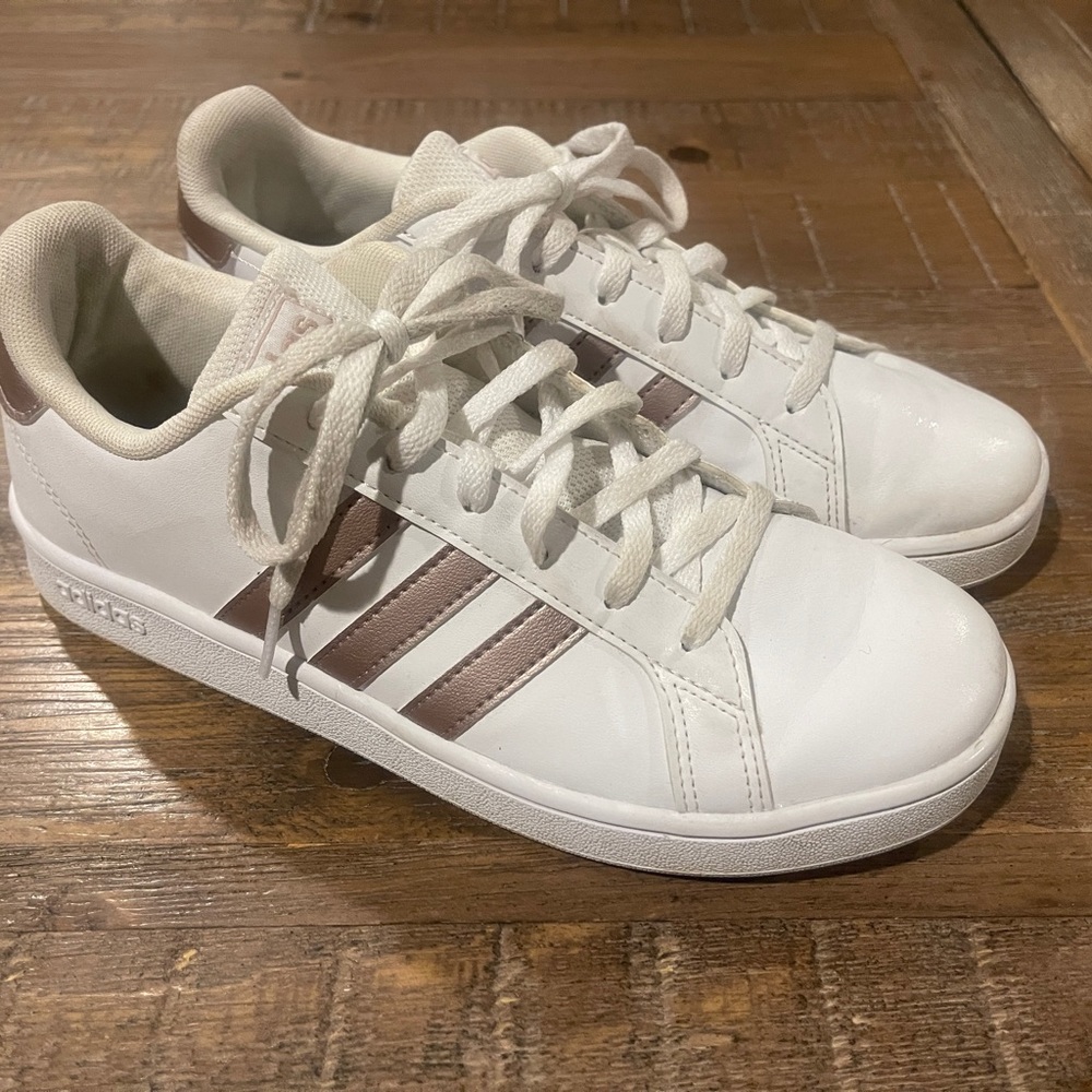 Adidas Grand Court Ortholite Float Sneakers in Rose Gold Size 5
